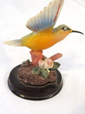 Ashley Belle Collectable Bird.